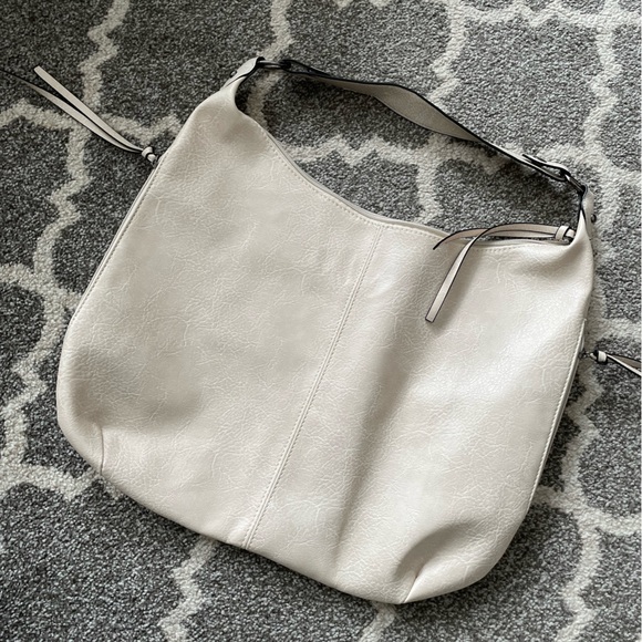 Off white hobo Tote Shoulder-bag - Picture 2 of 6
